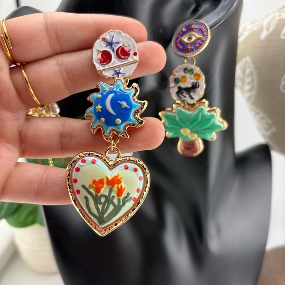 Colorful Enamel Statement Earrings โจ - Picture 10 of 10